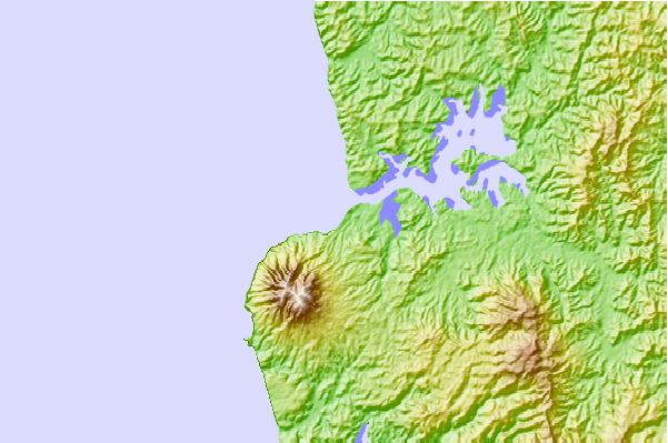 Locais de surf localizados perto de Raglan - Ngarunui Beach